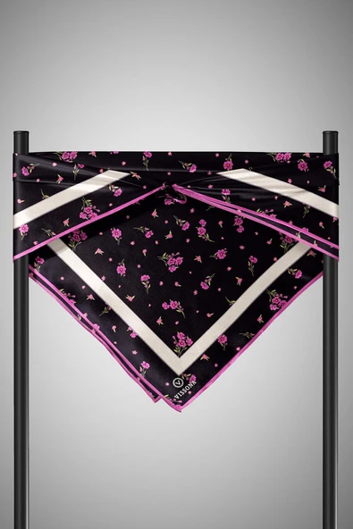 100% Twill İpek Bordürlü Çıtır Çiçek Desenli Siyah - Fuşya Renkli 90x90 Dikim Şekli : El Dikişi Eşarp - Resim 3