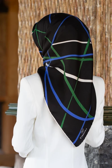 %100 Twill İpek Çizgili Desenli Saks - Zümrüt Yeşili Renkli 90x90 Eşarp Dikim Şekli : El Dikişi ürün görseli 1