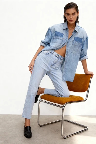 Kadın More Sustainable Açık Mavi Yüksek Bel ComfortEsnek Slim Mom Jeans - Resim 2
