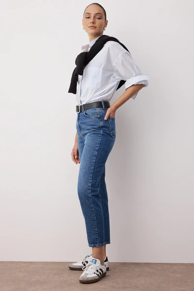 Kadın Mavi Yüksek Bel Mom Jeans - Resim 2