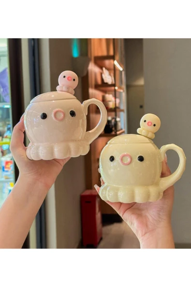 Bam Ahtapot Temalı Kaşıklı Kapaklı Seramik Kupa ürün görseli 1