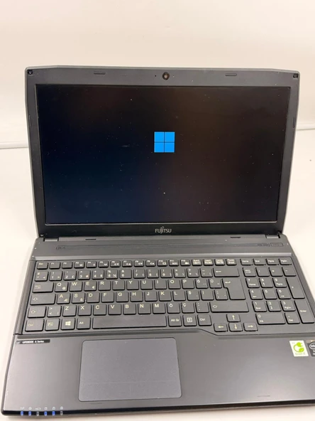 Fijitsu Lifebox A544 İntel İ5-4200M 12 Gb Ram 128 Gb SSD 15.6" W11 Dizüstü Bilgisayar - Resim 5