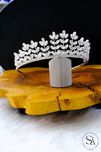SimgeAksesuar Kristal taşlı şık ve zarif gelin tacı - Resim 2