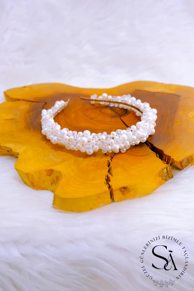 SimgeAksesuar Kristal Taşlı Şık Ve Zarif Gelin Tacı ürün görseli 1