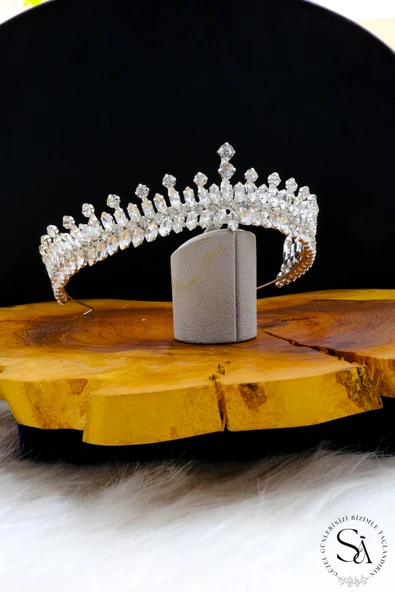 SimgeAksesuar Kristal taşlı şık ve zarif gelin tacı - Resim 2