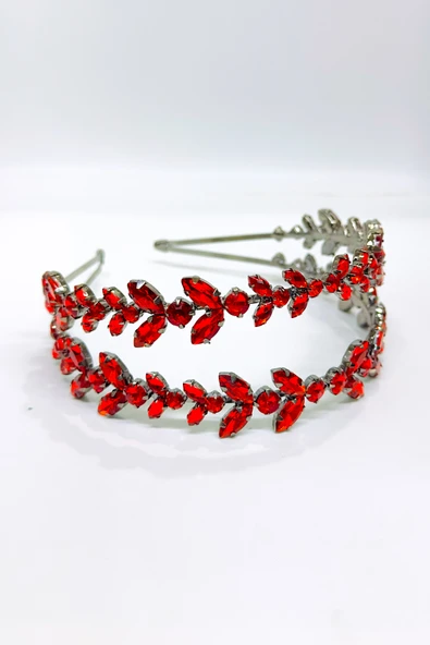 SimgeAksesuar Tamamen El Yapımı Kırmızı Kristal Taşlı Şık Ve Zarif Nişan, Kına Ve Bindallı Tacı Ve Saç Aksesuarı ürün görseli 1