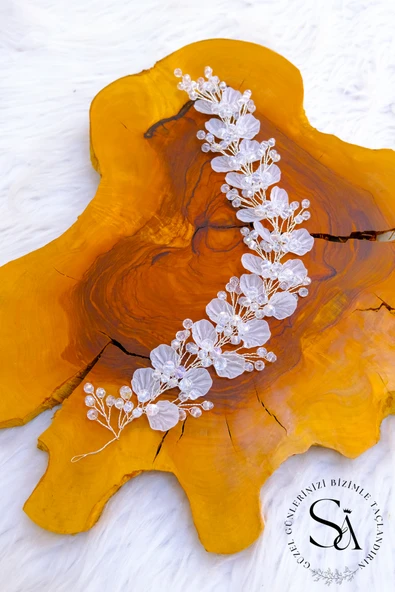 SimgeAksesuar El Yapımı Kristal Taşlı Şık Ve Zarif Düğün Ve Nşan Saç Aksesuarı - Resim 3