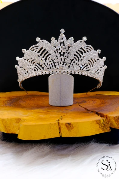 SimgeAksesuar Kristal Taşlı Şık Ve Zarif Gelin Tacı ürün görseli 1