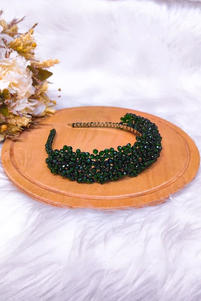 SimgeAksesuar Tamamen El Yapımı Yeşil Kristal Taşlı Şık Ve Zarif Kına Ve Nişan Saç Aksesuarı ürün görseli 1