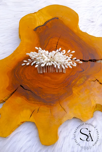 SimgeAksesuar Tamamen El Yapımı Kristal Taşlı Şık Ve Zarif Düğün Ve Nişan Gelin Tacı Ve Saç Aksesuarı ürün görseli 1