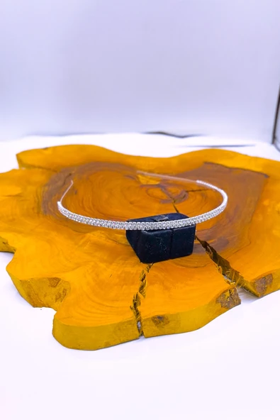 SimgeAksesuar Kristal taşlı şık ve zarif gelin tacı ve saç aksesuarı ürün görseli 1