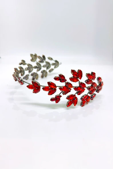 SimgeAksesuar Kırmızı Taşlı Şık Ve Zarif Kına Ve Nişan Saç Aksesuarı ürün görseli 1