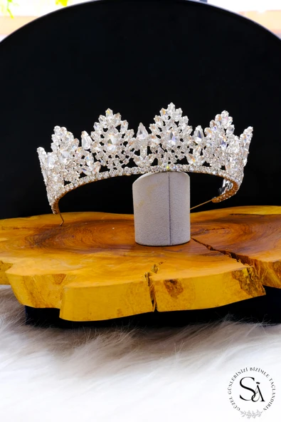 SimgeAksesuar Kristal Taşlı Şık ve Zarif Gelin Tacı - Resim 2