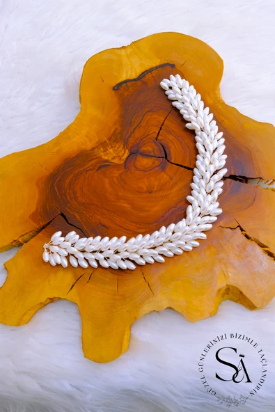 SimgeAksesuar İnci taşlarla ile yapılmış şık ve zarif saç aksesuarı ürün görseli 1