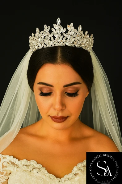 SimgeAksesuar Kristal Taşlı Şık Ve Zarif Gelin Tacı - Resim 3