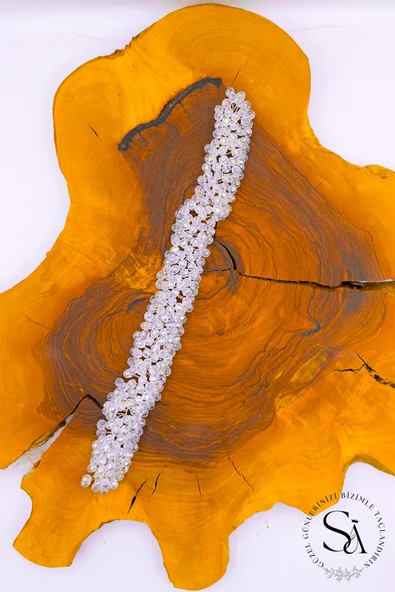 SimgeAksesuar Tamamen El Yapımı Kristal Taşlı Şık Ve Zarif Düğün Ve Nişan Gelin Tacı Ve Saç Aksesuarı ürün görseli 1