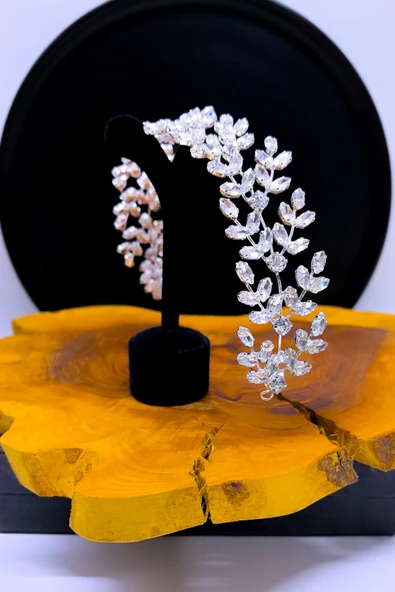 SimgeAksesuar Kristal Taşlı şık ve zarif gelin tacı ve saç aksesuarı - Resim 2