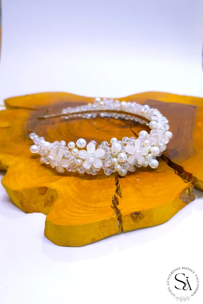 SimgeAksesuar Kristal Taşlı Şık Ve Zarif Gelin Tacı Ve Saç Aksesuarı ürün görseli 1