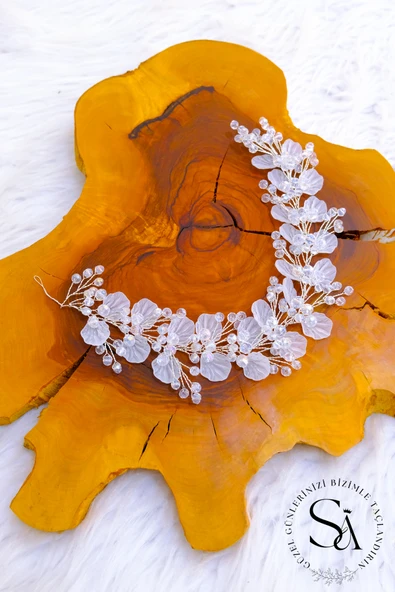 SimgeAksesuar El Yapımı Kristal Taşlı Şık Ve Zarif Düğün Ve Nşan Saç Aksesuarı ürün görseli 1