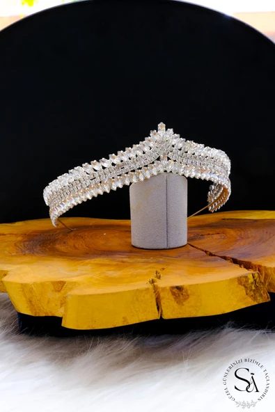 SimgeAksesuar Kristal taşlı şık ve zarif gelin tacı - Resim 2