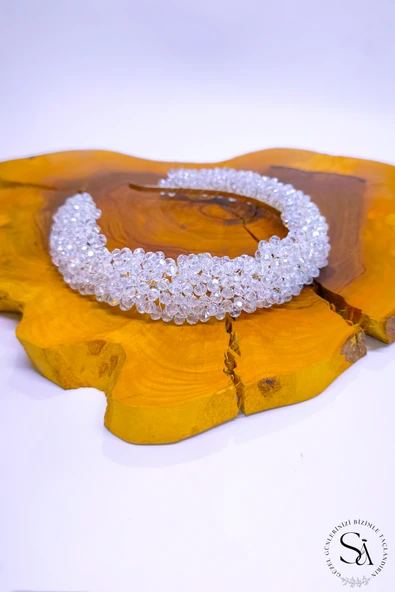 SimgeAksesuar Kristal taşlı şık ve zarif gelin tacı ve saç aksesuarı ürün görseli 1