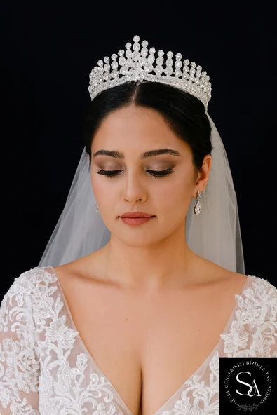 SimgeAksesuar Kristal Taşlı Şık Ve Zarif Gelin Tacı - Resim 3
