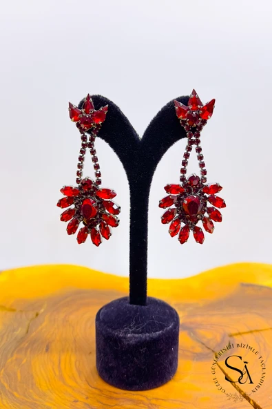 SimgeAksesuar Kristal Taşlı şık ve zarif düğün ve nişan küpesi ürün görseli 1