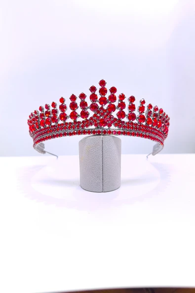 SimgeAksesuar Kırmızı Kristal Taşlı Şık Ve Zarif Nişan Ve Kına Tacı Ve Saç Aksesuarı ürün görseli 1
