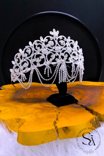 SimgeAksesuar Kristal taşlı sallantılı şık ve zarif gelin tacı - Resim 2
