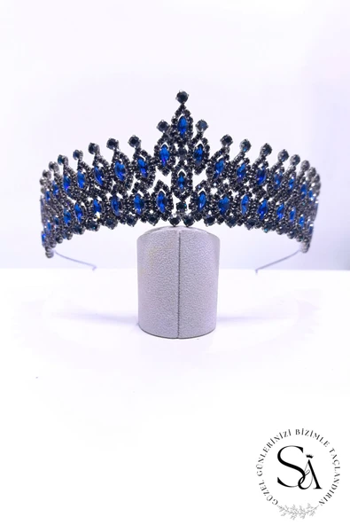 SimgeAksesuar Lacivert kristal taşlı şık ve zarif nişan ve bindallı tacı ürün görseli 1