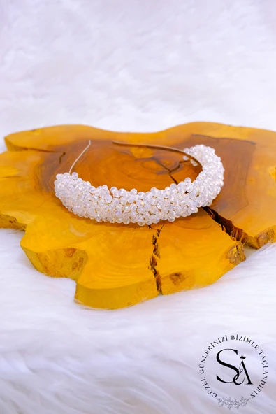 SimgeAksesuar Kristal Taşlar Ile Yapılmış Şık Ve Zarif Gelin Tacı Ve Saç Aksesuarı ürün görseli 1