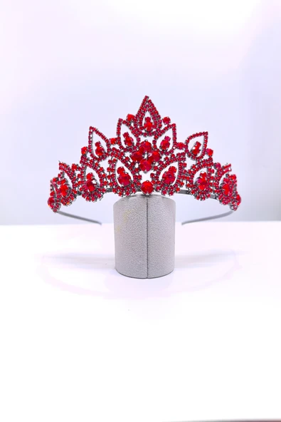 SimgeAksesuar Kırmızı Kristal Taşlı Şık Ve Zarif Nişan Ve Kına Tacı Ve Saç Aksesuarı ürün görseli 1