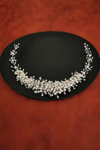 SimgeAksesuar Tamamen El Yapımı Kristal Taşlı Şık Ve Zarif Düğün Ve Nişan Gelin Tacı Ve Saç Aksesuarı ürün görseli 1