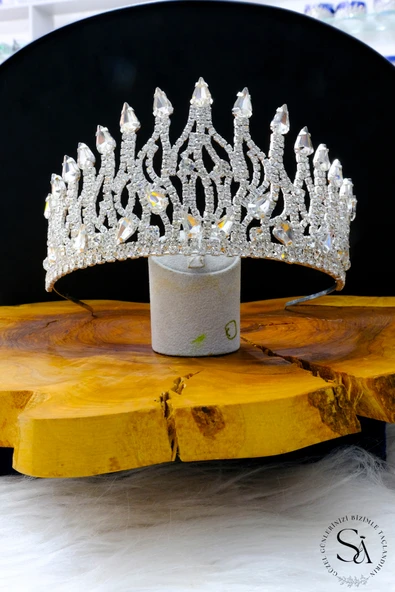 SimgeAksesuar Kristal Taşlı Şık Ve Zarif Gelin Tacı ürün görseli 1