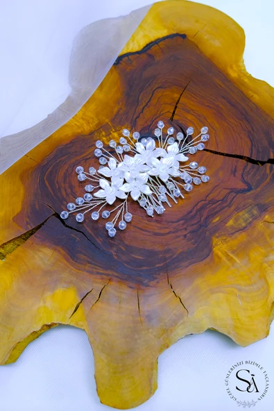 SimgeAksesuar Tamamen El Yapımı Kristal Taşlı Şık Ve Zarif Düğün Ve Nişan Gelin Tacı Ve Saç Aksesuarı - Resim 2