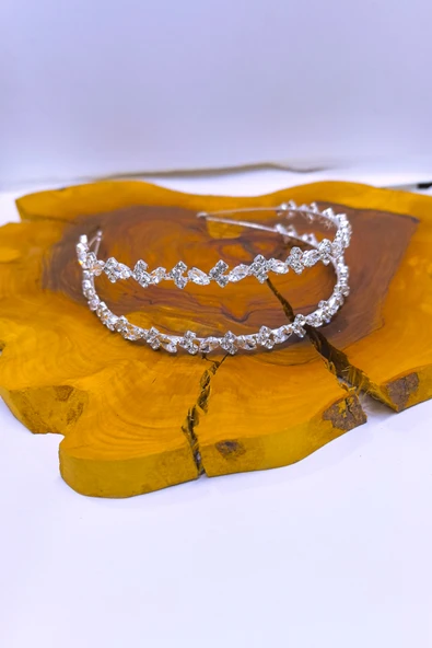 SimgeAksesuar Kristal Taşlı Şık Ve Zarif Gelin Tacı Ve Saç Aksesuarı ürün görseli 1