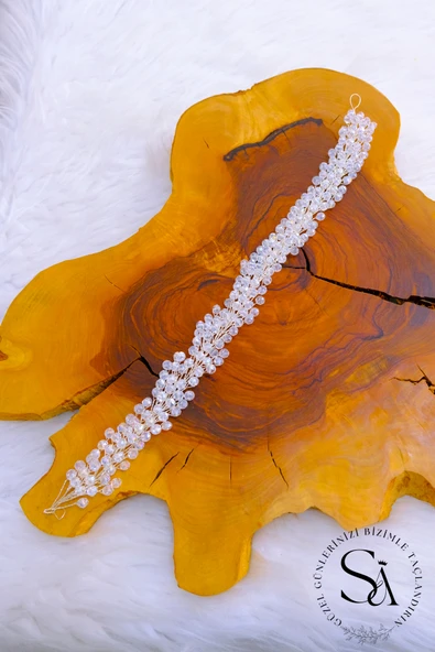 SimgeAksesuar Kristal taşlı şık ve zarif gelin tacı ve saç aksesuarı ürün görseli 1