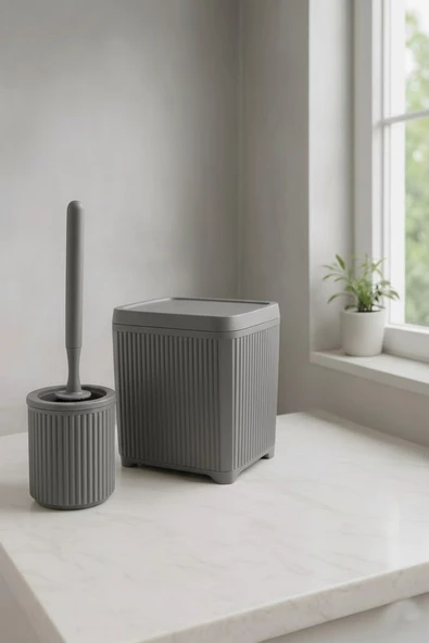 Lines Serisi Gri Banyo Seti, 2 Parça Akrilik 5 Litre Çöp Kovası 3078 ürün görseli 1