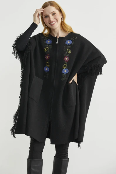 Çiçek Nakışlı Yünlü Triko Panço - Siyah - Resim 5