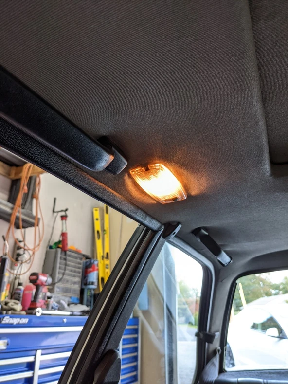 BMW E30 Tavan Lambası Montaj Braketi - 5030295 - Resim 4