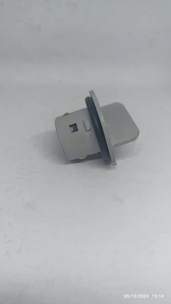 Ford Courier Sinyal Ampul Duyu - Resim 5