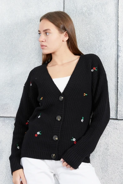 Lugmo Kadın Triko Hırka Çiçek Standart Beden Siyah - Resim 3