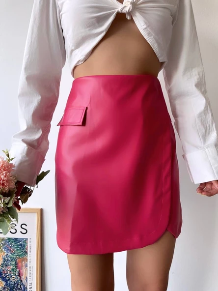 Cep detaylı oval kapaklı deri etek fuşya h240048 ürün görseli 1