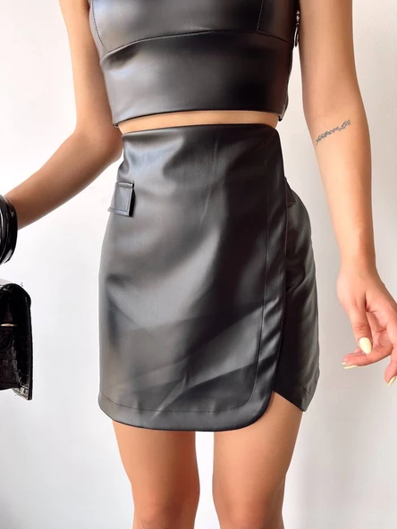 Cep detaylı oval kapaklı deri etek siyah h240048 ürün görseli 1