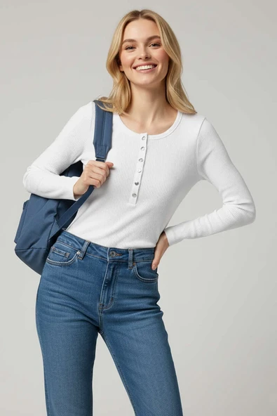 Çıtçıt Detaylı Bluz Beyaz ürün görseli 1