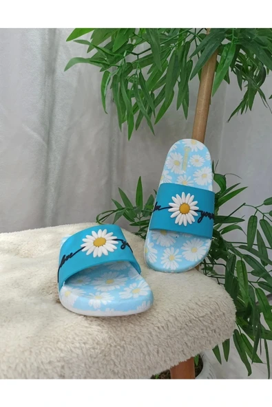 Gezer Papatya Detaylı Kaymaz Taban Kadın Terliği 13329 ürün görseli 1