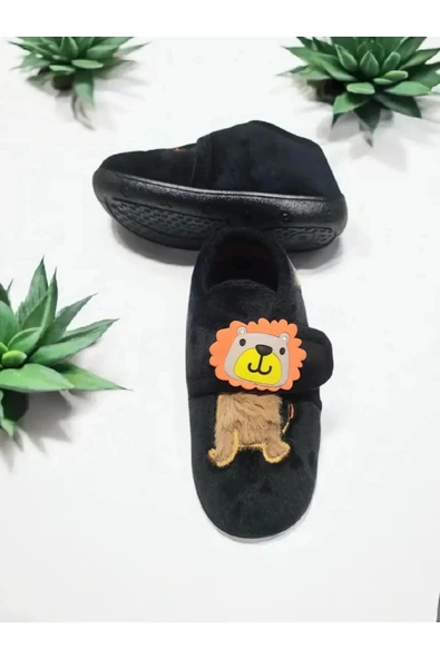 Gezer Erkek Çocuk Aslan Figürlü Kışlık Yumuşacık Ev Pandufu Cırtlı Siyah - Resim 2
