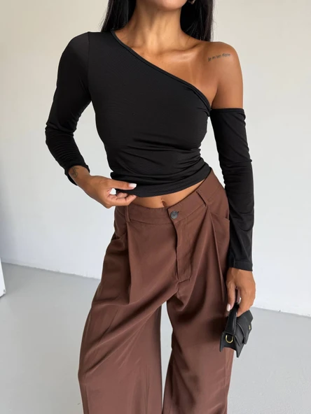 Omuz detaylı kollu bluz siyah ürün görseli 1