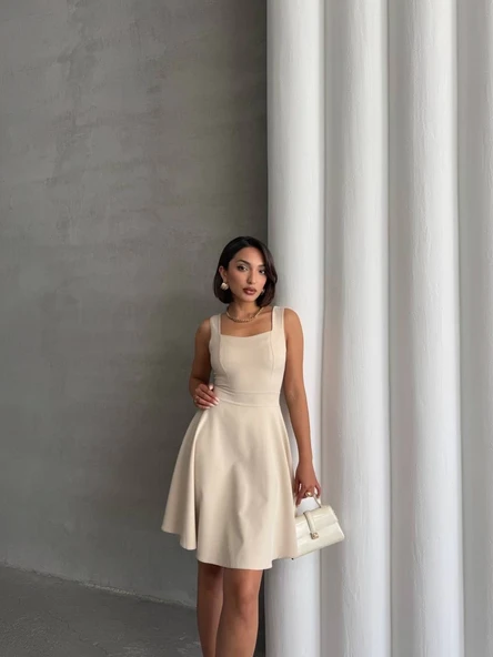 Kadın kare yaka kısa elbise - Resim 2