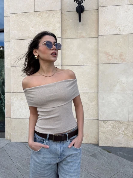 Madonna yaka sıfır kol bluz ürün görseli 1